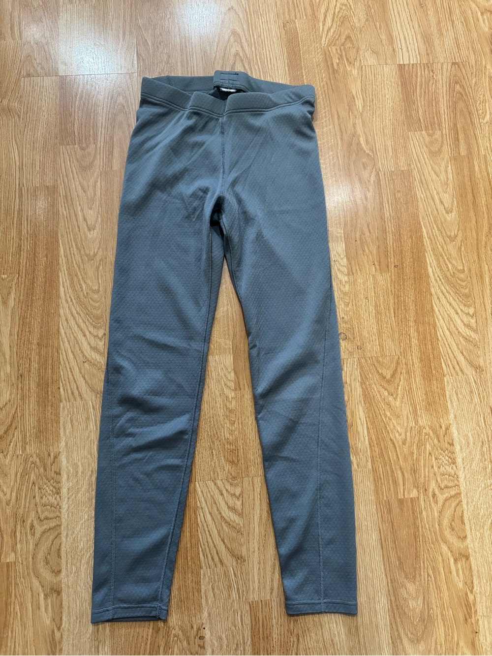 Patagonia Youth Capeline thermals size L
